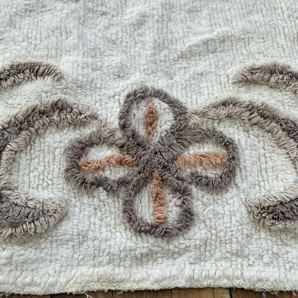 Vintage Chenille Bathroom Rug 51